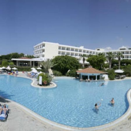 Avanti Hotel Paphos Ngoại thất bức ảnh