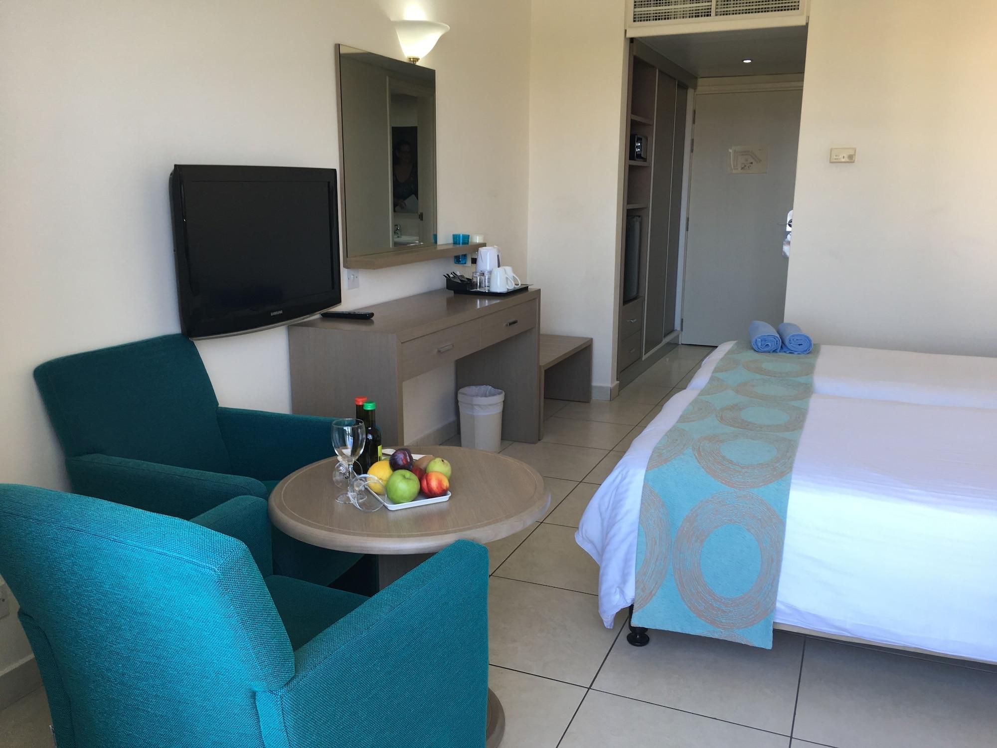 Avanti Hotel Paphos Ngoại thất bức ảnh