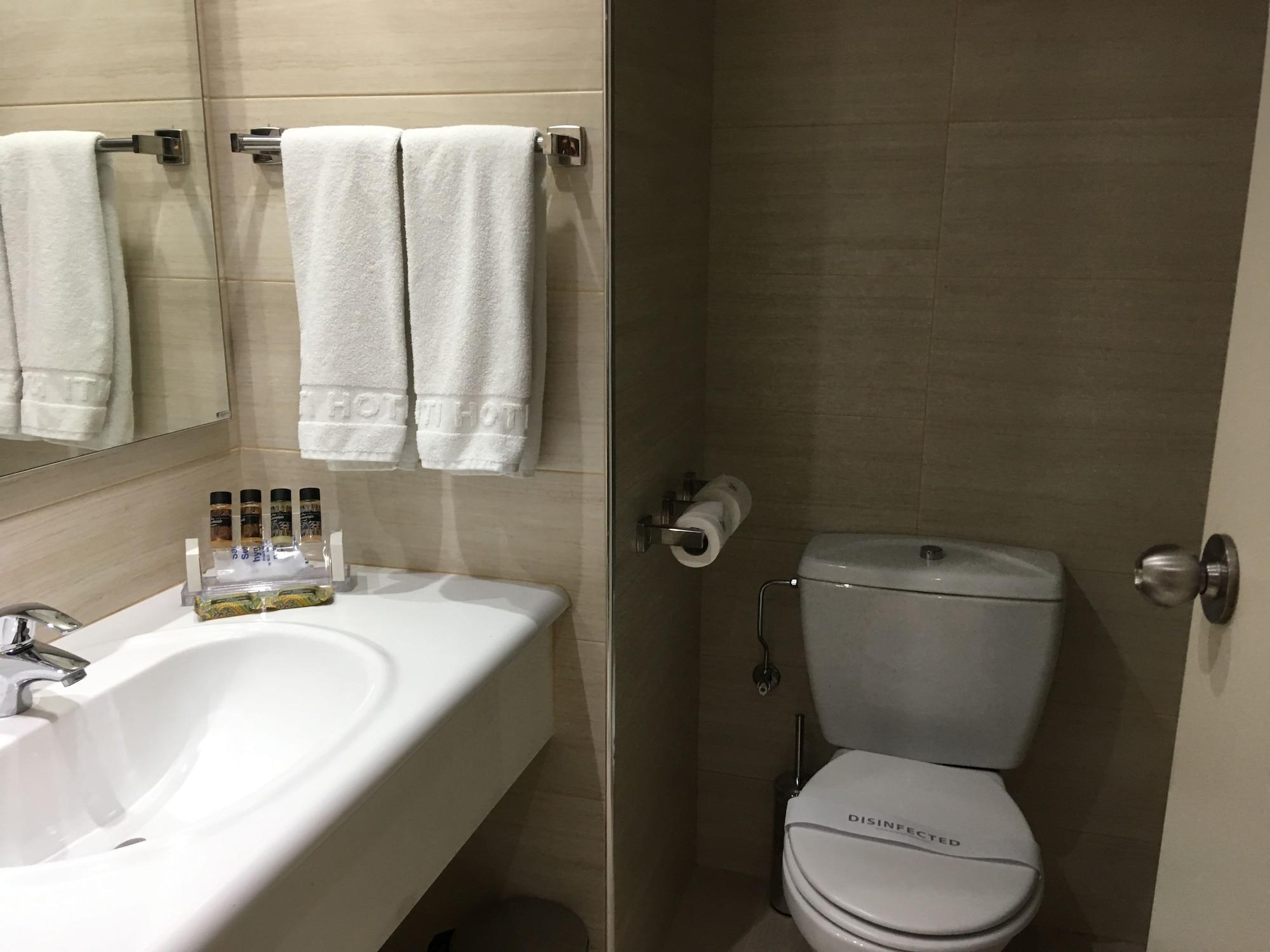 Avanti Hotel Paphos Ngoại thất bức ảnh