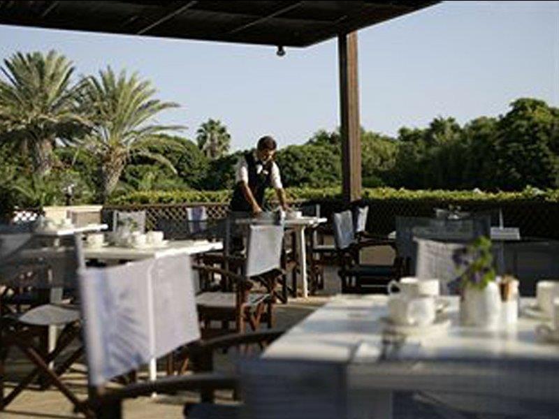 Avanti Hotel Paphos Ngoại thất bức ảnh